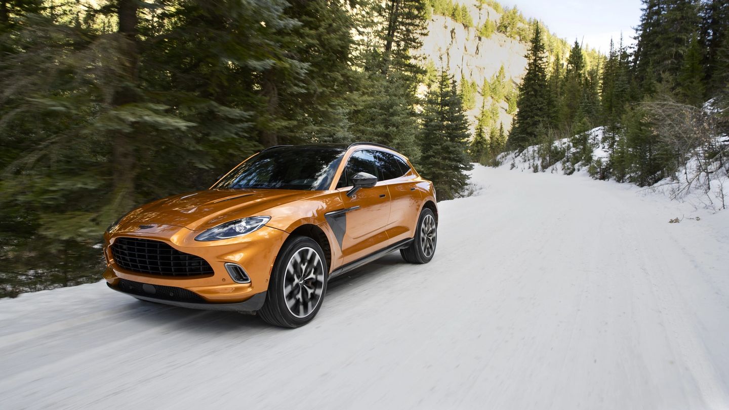 Our favourite cars for traversing the Alps this winter