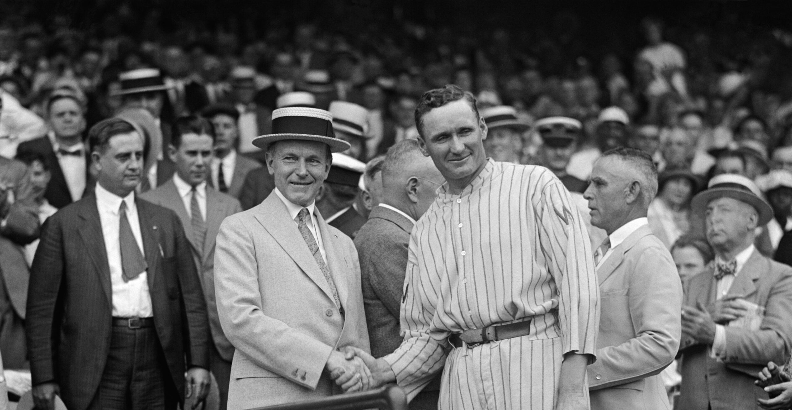 A gentleman’s guide to conducting the perfect handshake