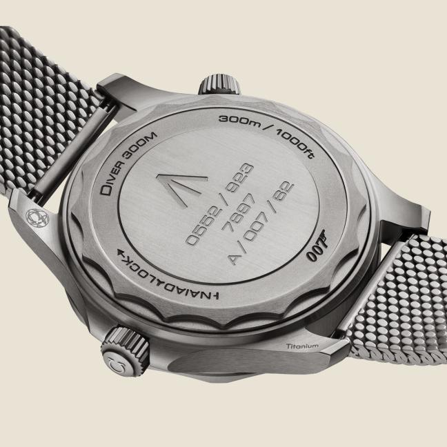 Omega Seamaster Diver 300M 007 Edition