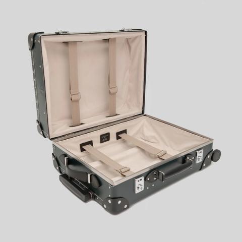 Luggage straps inside the Slowear and Globe Trotter collaboration Cabin Trolley bag