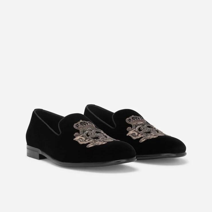 Veludo bordado Dolce & Gabbana — puro drama operático