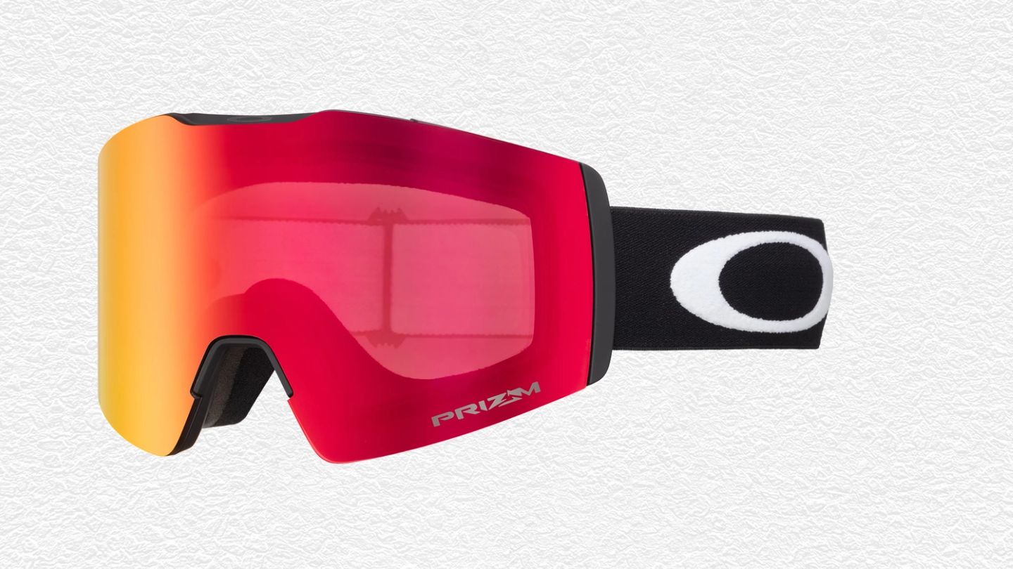Editors' Picks: Oakley goggles, Duke + Dexter loafers and Porsche 911 speakers