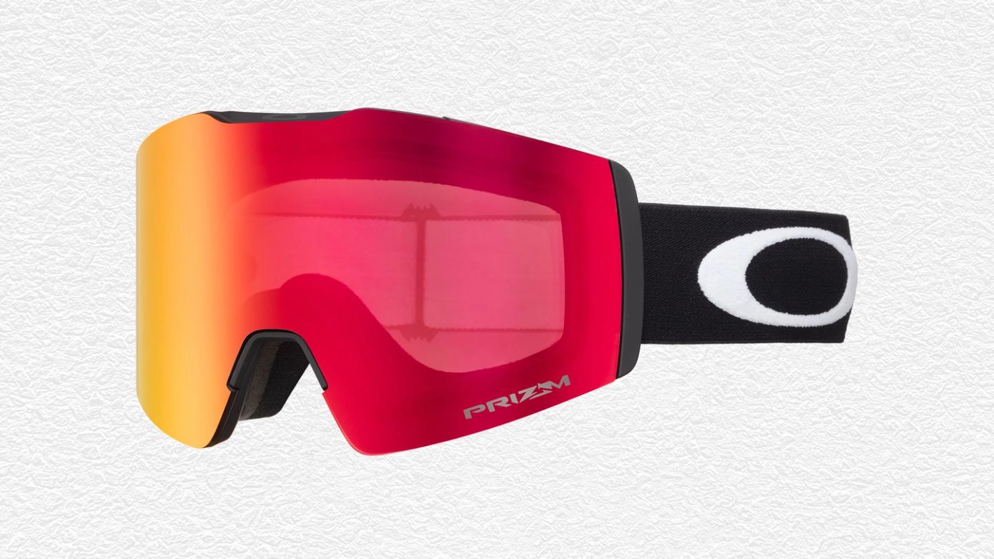 Editors' Picks: Oakley goggles, Duke + Dexter loafers and Porsche 911 speakers