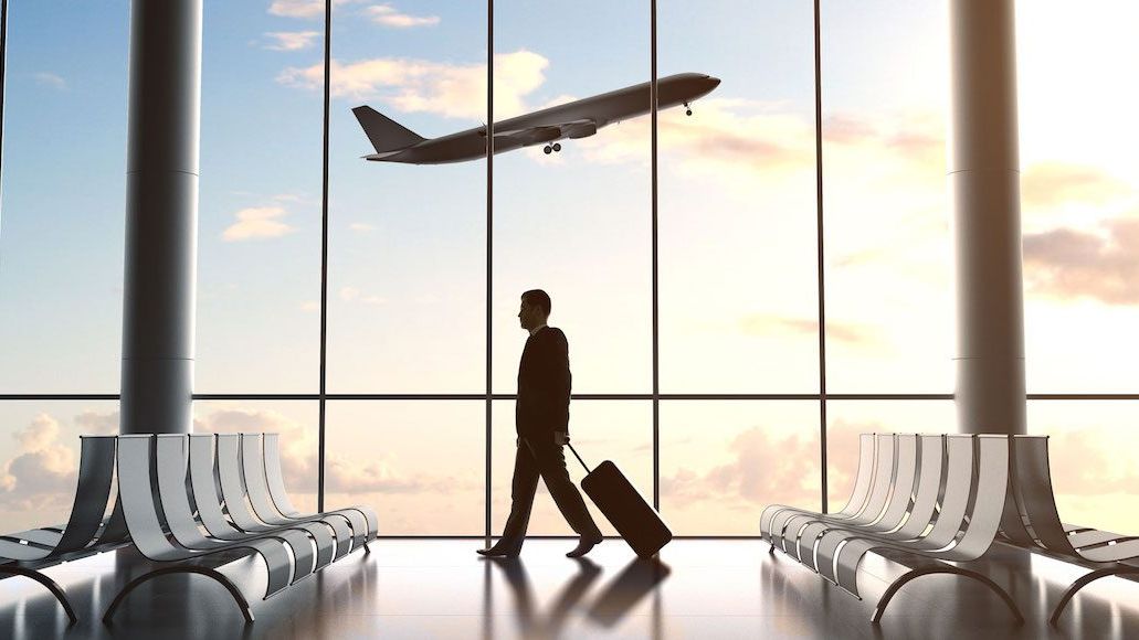 The 5 best books to read on a long haul flight