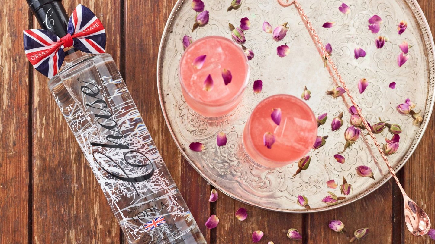 How to make the Rose Tea Collins, the perfect Valentine’s cocktail