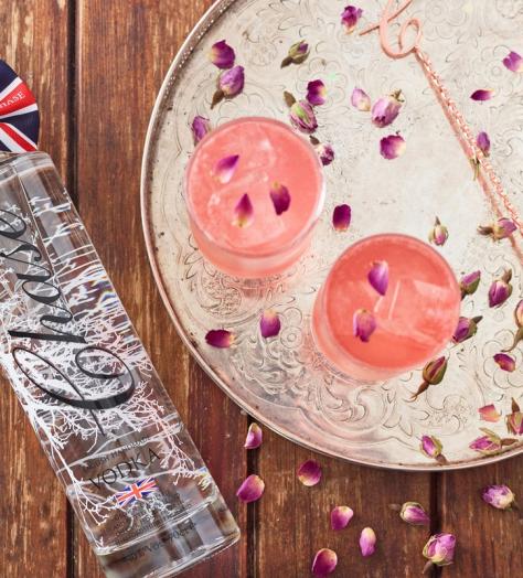 How to make the Rose Tea Collins, the perfect Valentine’s cocktail