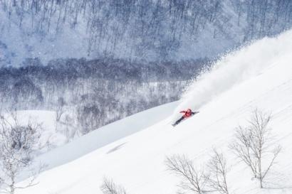 The finest resorts for powder this winter — according to a champion snowboarder