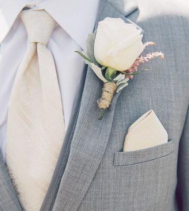 Style – How to Dress for a Summer Wedding