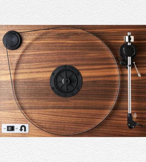 Editor’s Picks: Walnut Turntable, Tesla Charger and Alfa Romeo Zagato