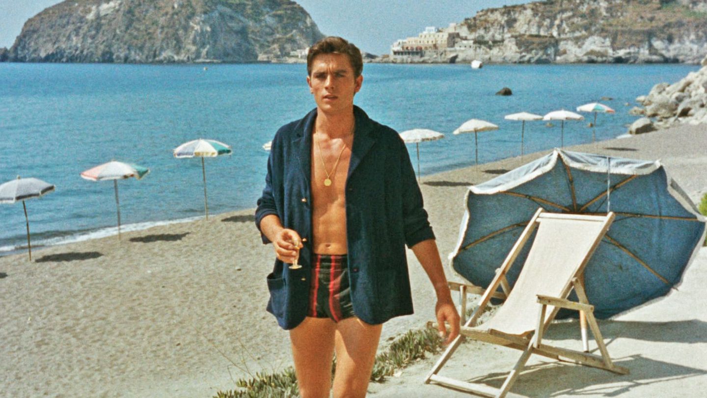 How to dress like Alain Delon
