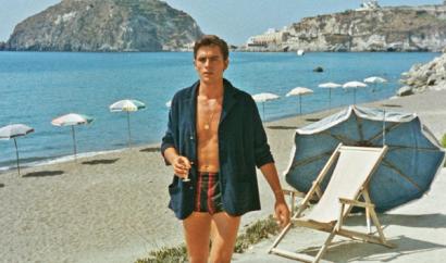 How to dress like Alain Delon