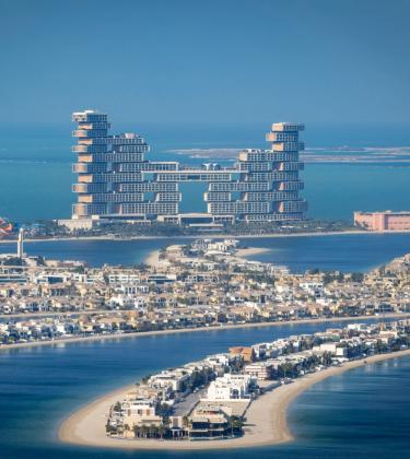 How to Move to Dubai From The UK