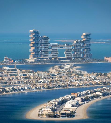 How to Move to Dubai From The UK