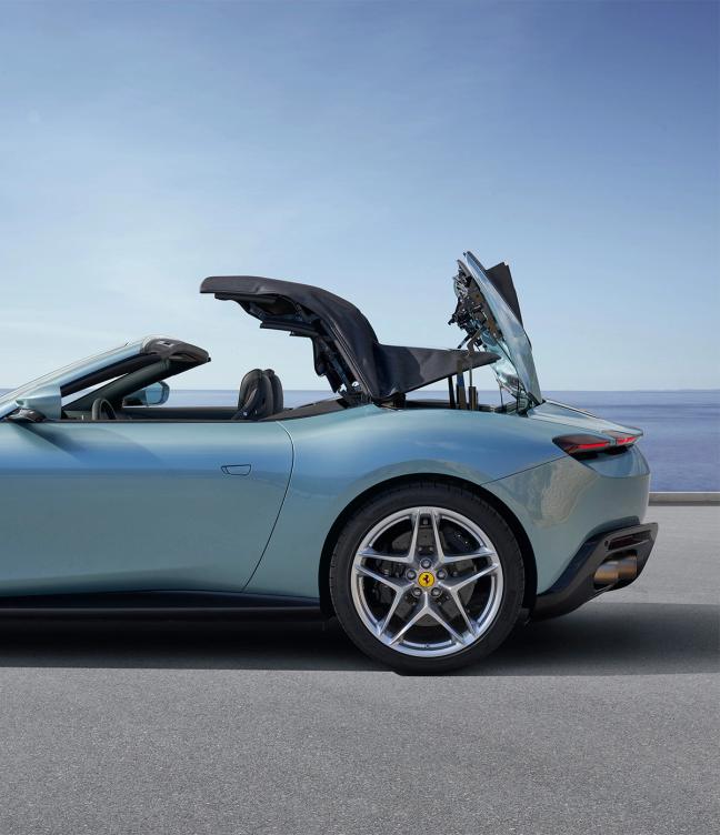Ferrari Roma Spider roof folding out or away