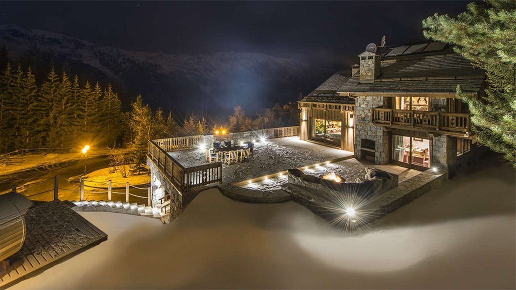 The best last minute luxury ski chalets
