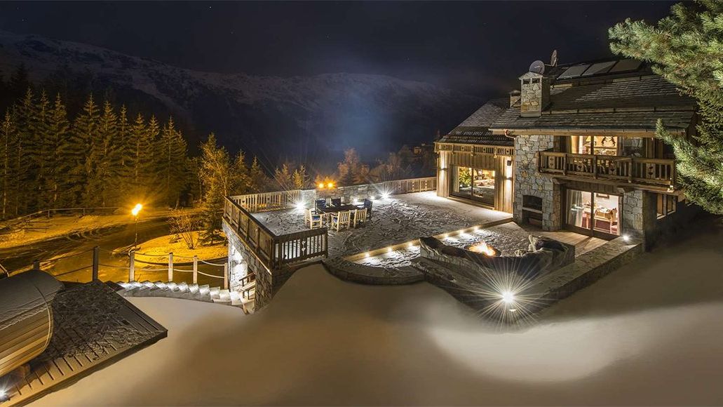 The best last minute luxury ski chalets