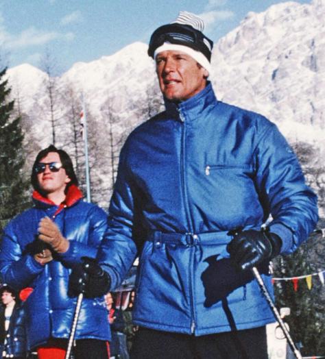 From gloves to goggles, the James Bond guide to skiing style
