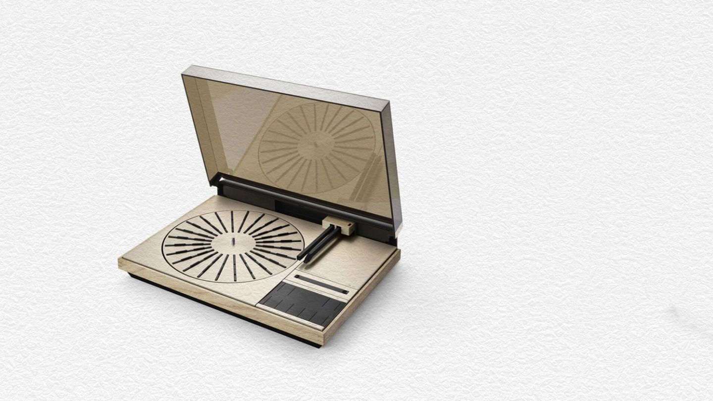 Editor’s Picks: Bang & Olufsen Turntable, Tod’s Overcoat and Redbreast Whiskey