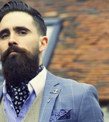 The cravat is back