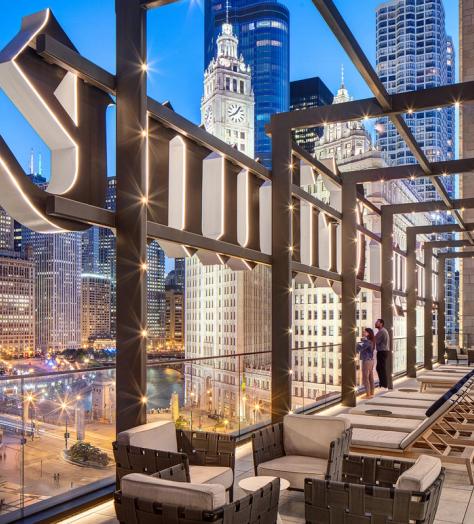 A home like no other, Tribune Tower Residences offers you the chance to live in a Chicago landmark