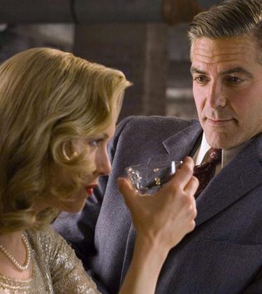 How to approach a woman at a bar