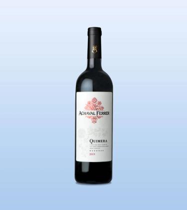 A bottle of Achaval Ferrer, Quimera, Mendoza 2020 wine with a blue background