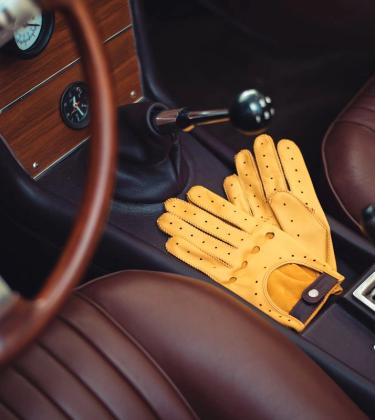 These are the best driving gloves for a summer road trip