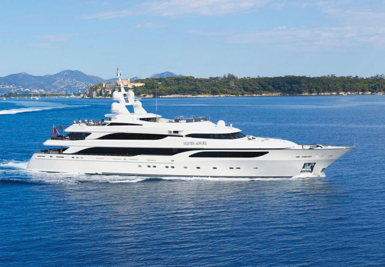 super yachts and their owners