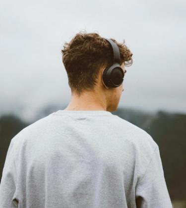 The Health Benefits Of Noise-Cancelling Headphones