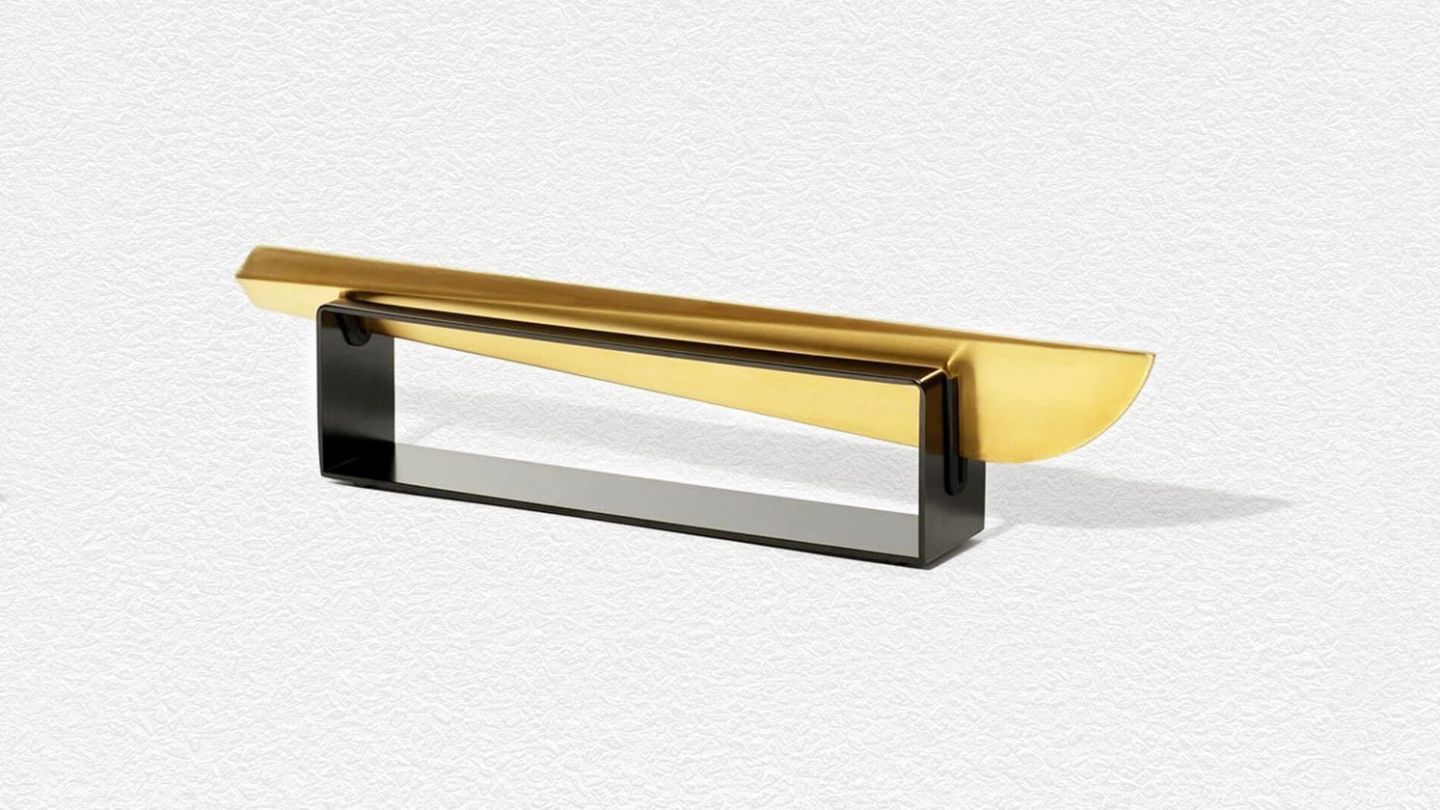 Editor’s Picks: Champagne Sabre, Jaeger-LeCoultre Reverso and Electric Scrambler