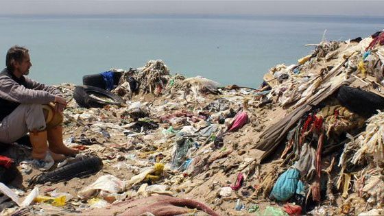 Documentary – Trashed