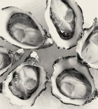 How to eat oysters in front of a beautiful woman