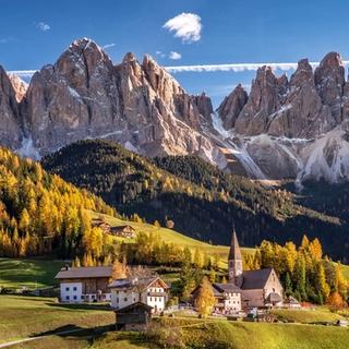 The Five Unexpected Summer Destinations of our Best-Travelled Friends