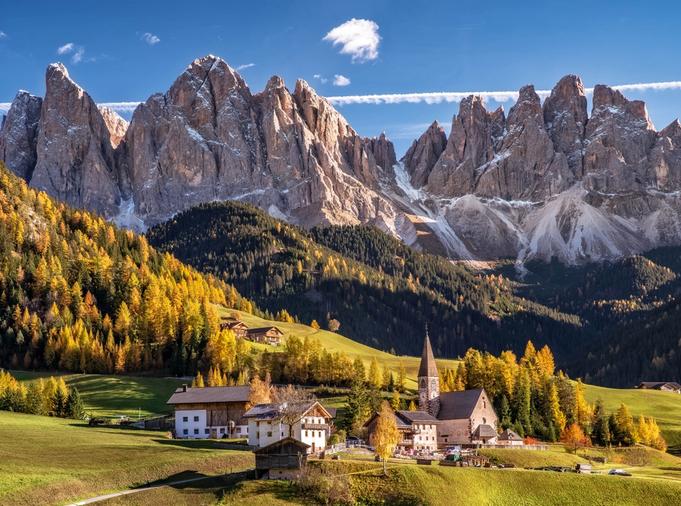 The Five Unexpected Summer Destinations of our Best-Travelled Friends