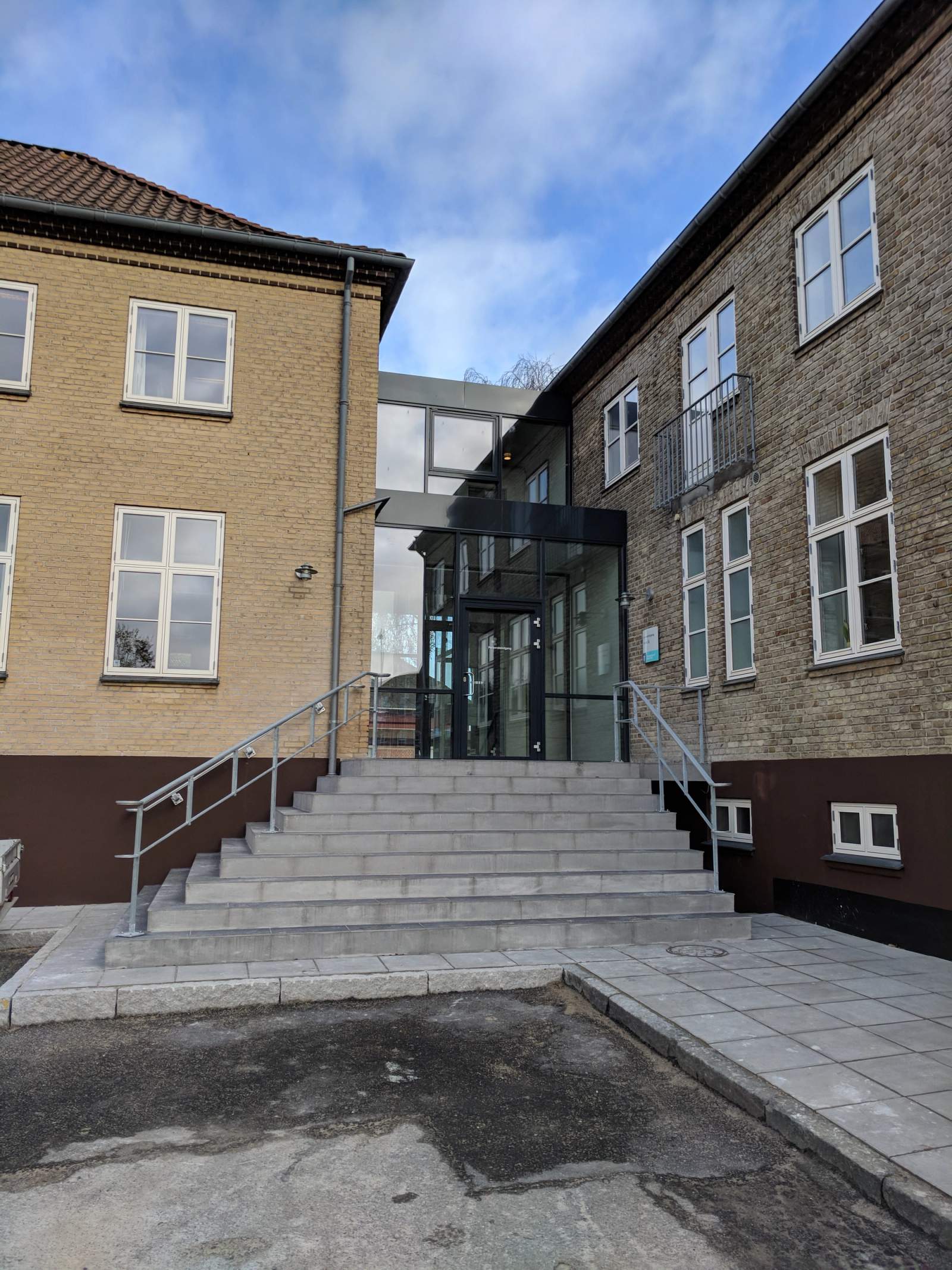 Ndr. kajgade 1, Hobro