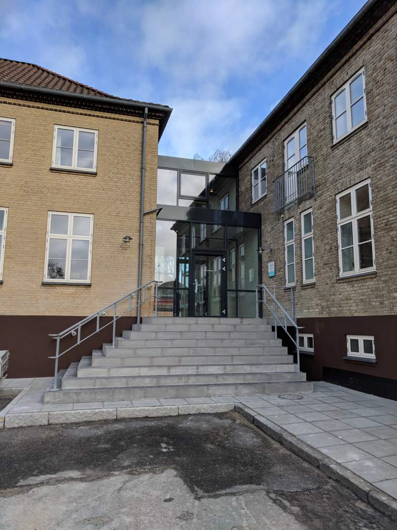 Ndr. kajgade 1, Hobro