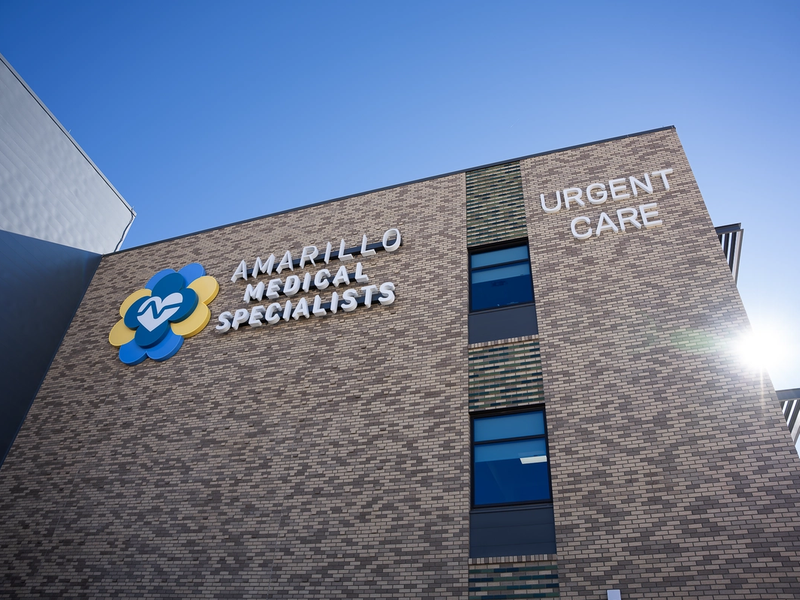 Illuminated Business Signage - Gallery image 7