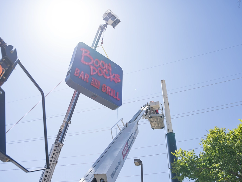 Pole and Monument Signage