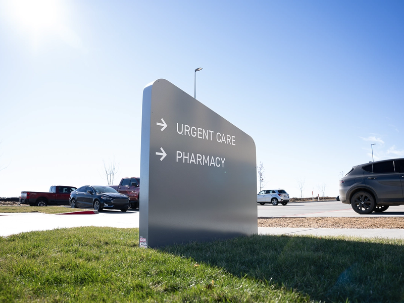 Pole and Monument Signage - Gallery image 7