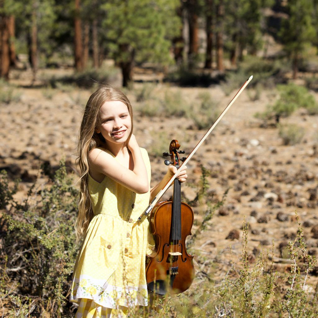 Savannah with Violin