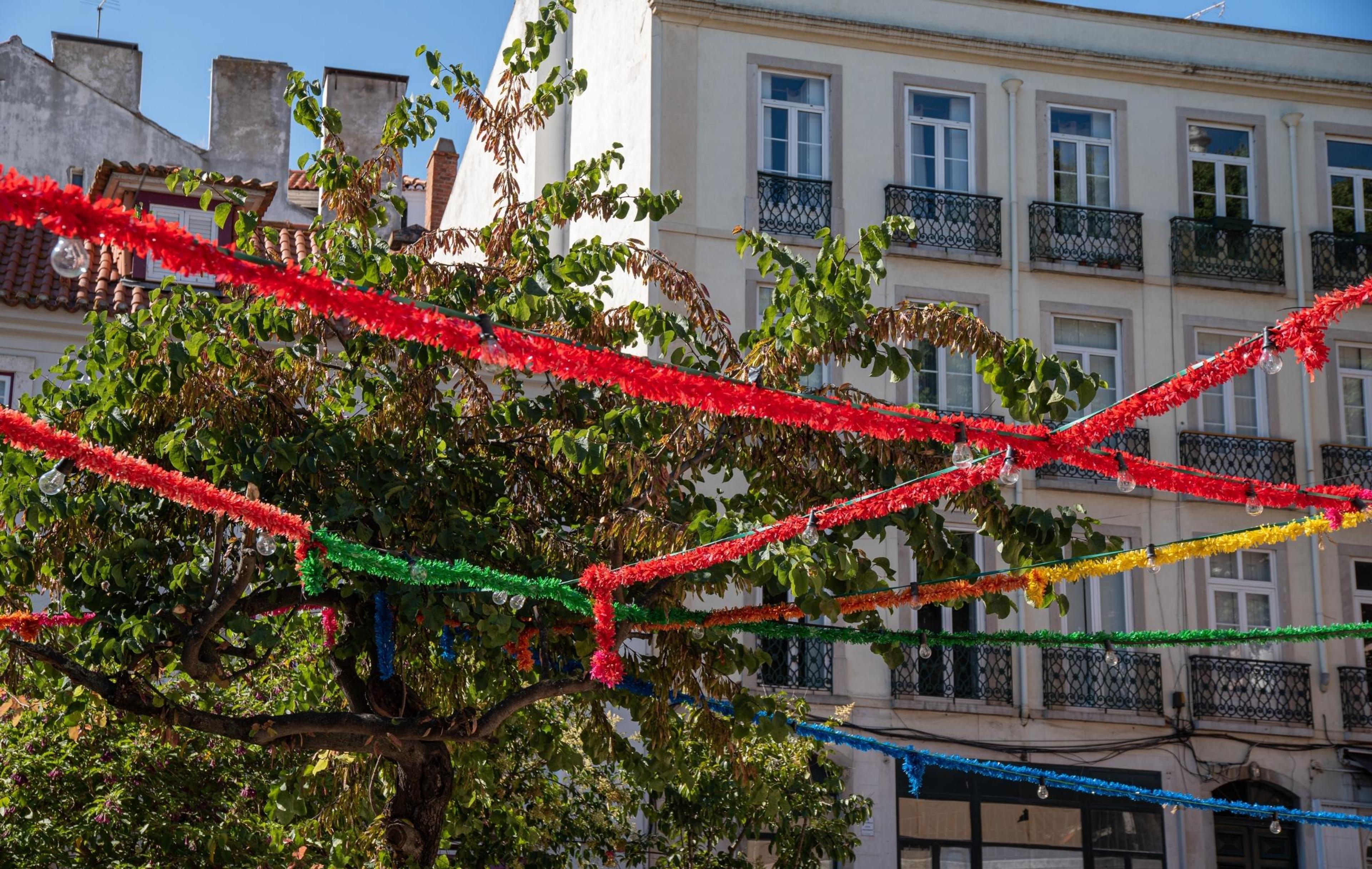Streets of the Lisbon are preparing for Santo Antonio Festival