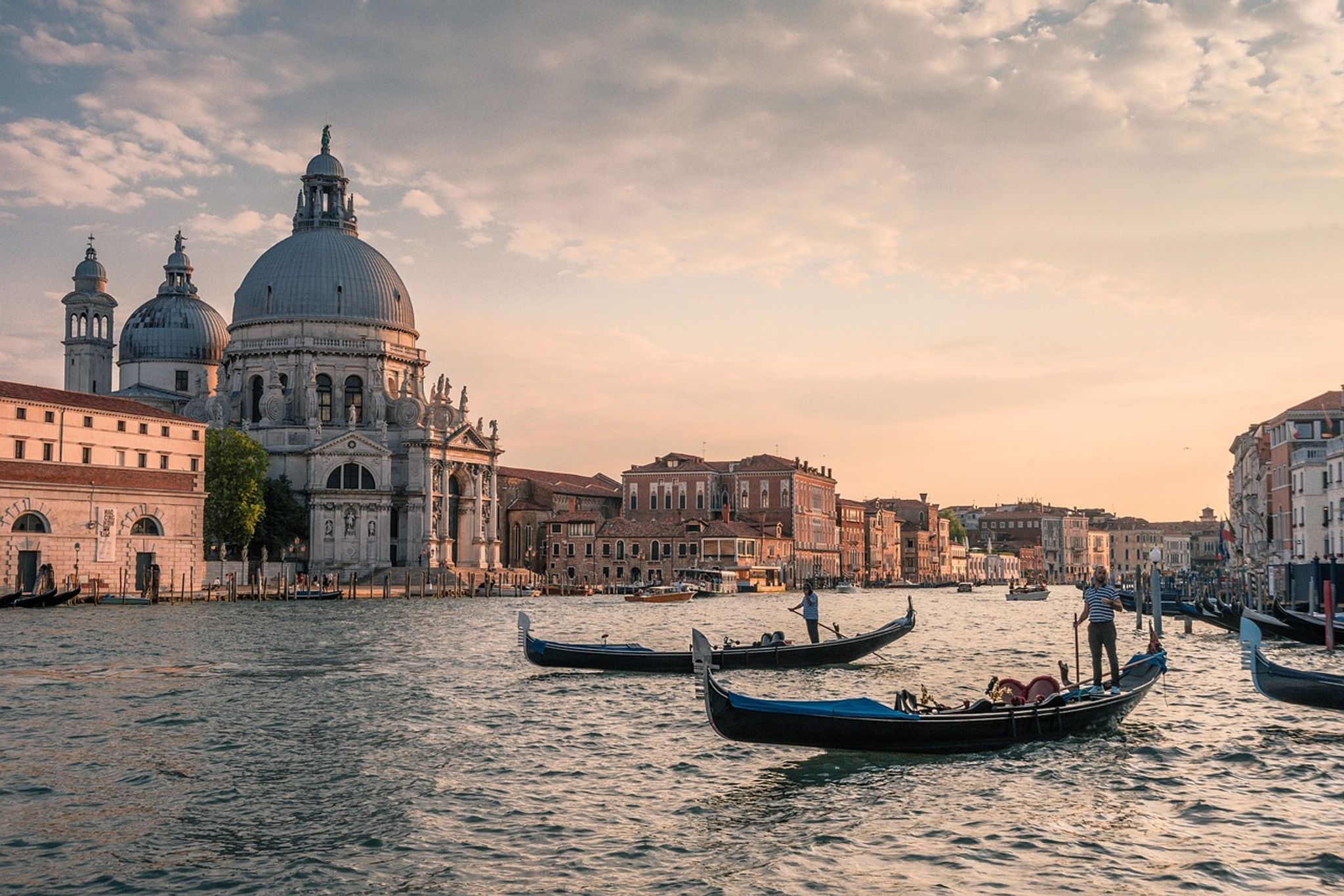 Romantic Trip: Paris, Venice, and the Greek Islands