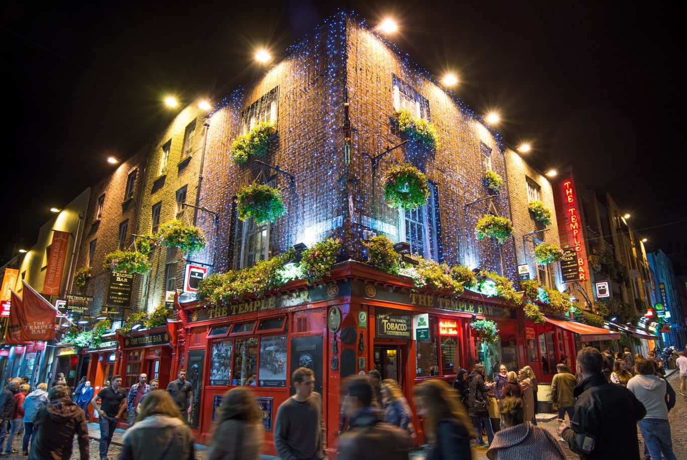 Visiting the pubs of Dublin