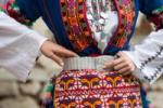 Bulgarische Volks-Kostüm, Tradition Kleidung 