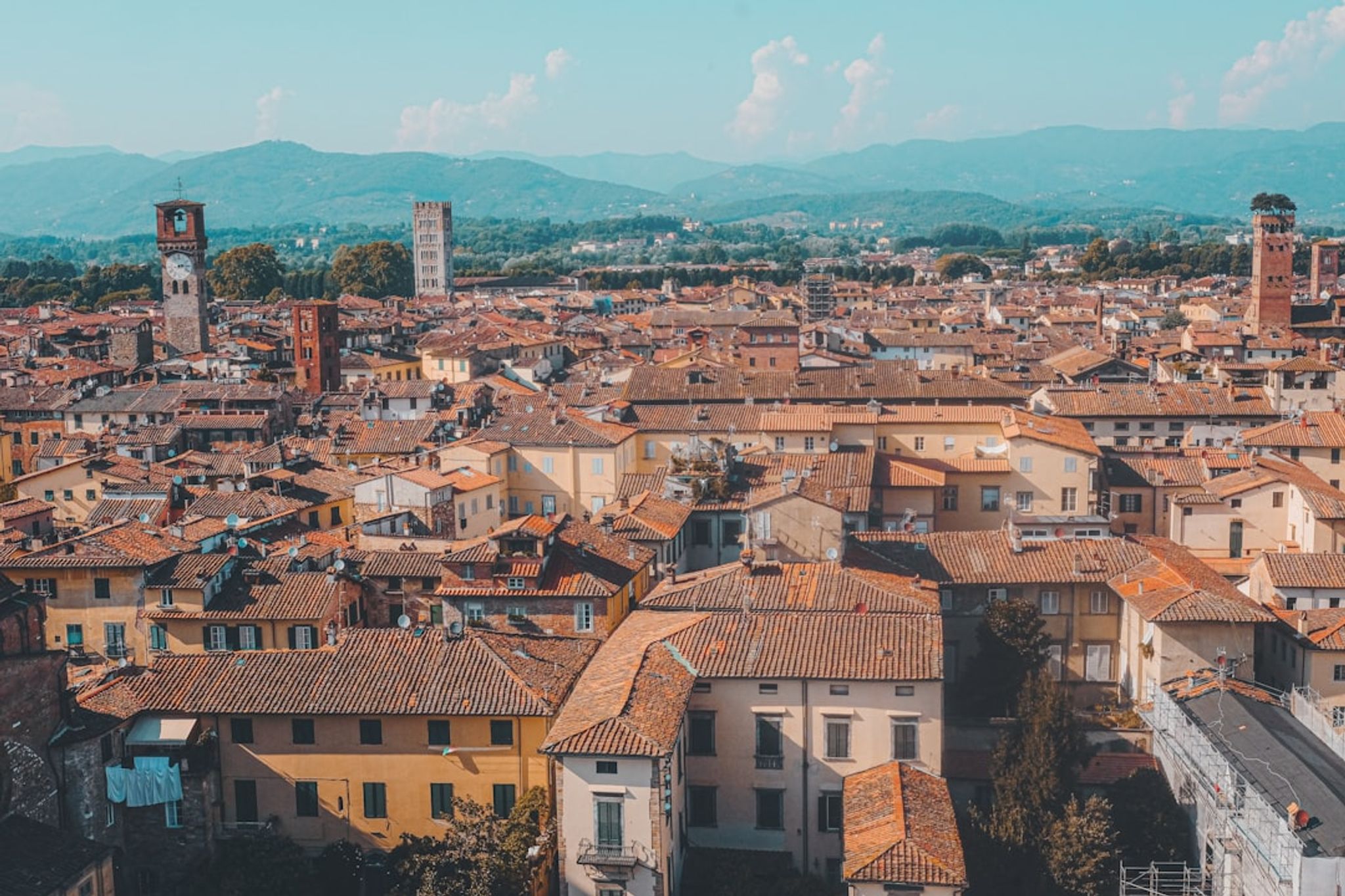 Lucca Travel: When and What to Do