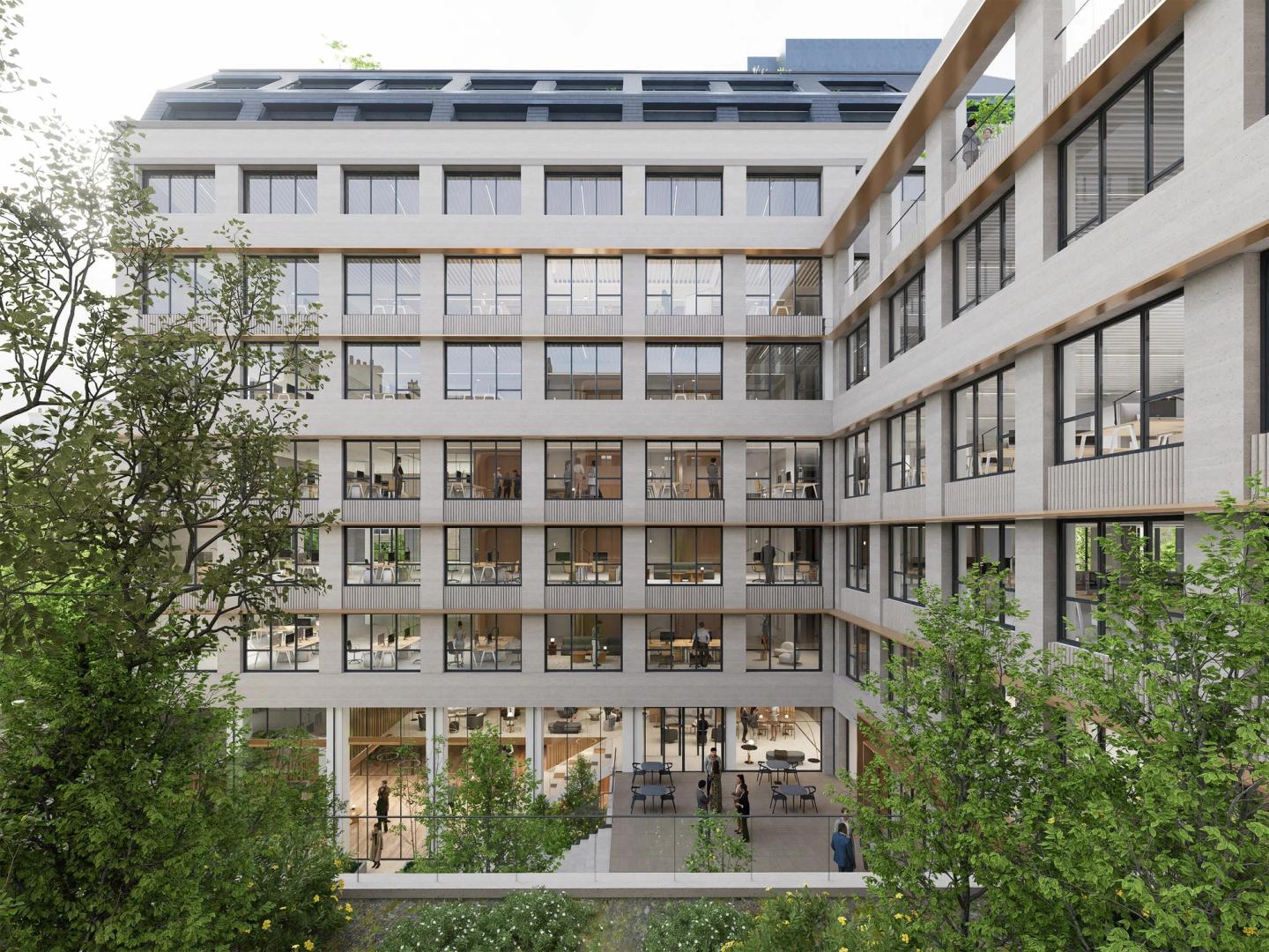 Perspective de la cour réhabilitée du 68 Faubourg Saint-Honoré : façades claires et jardin planté, Paris 8