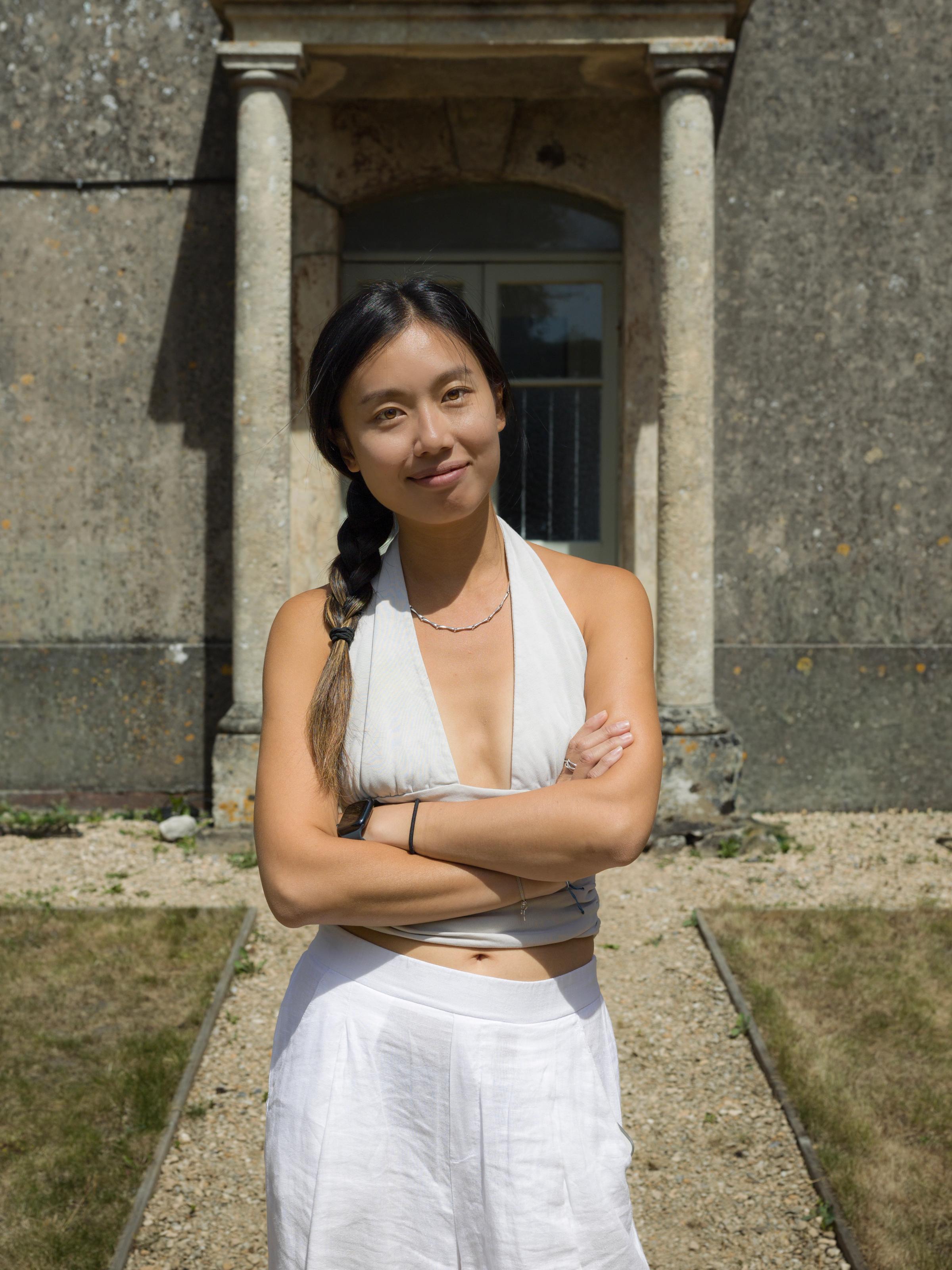 Yisi Li