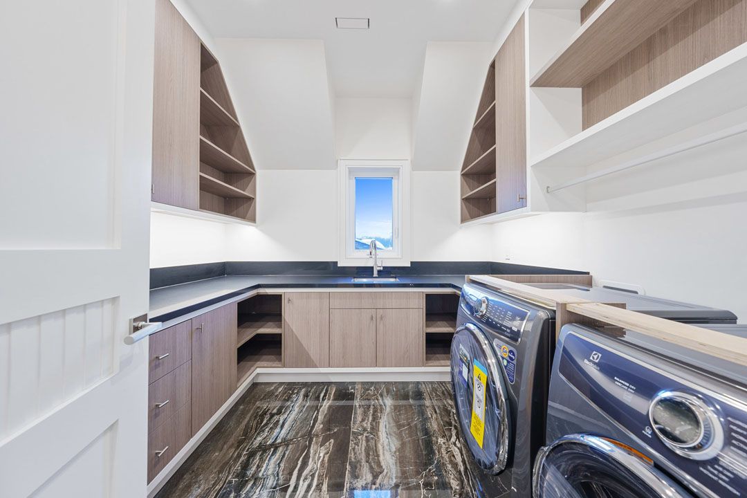 Project Image - Fenn Ave, (St. Andrews, North York) - 7