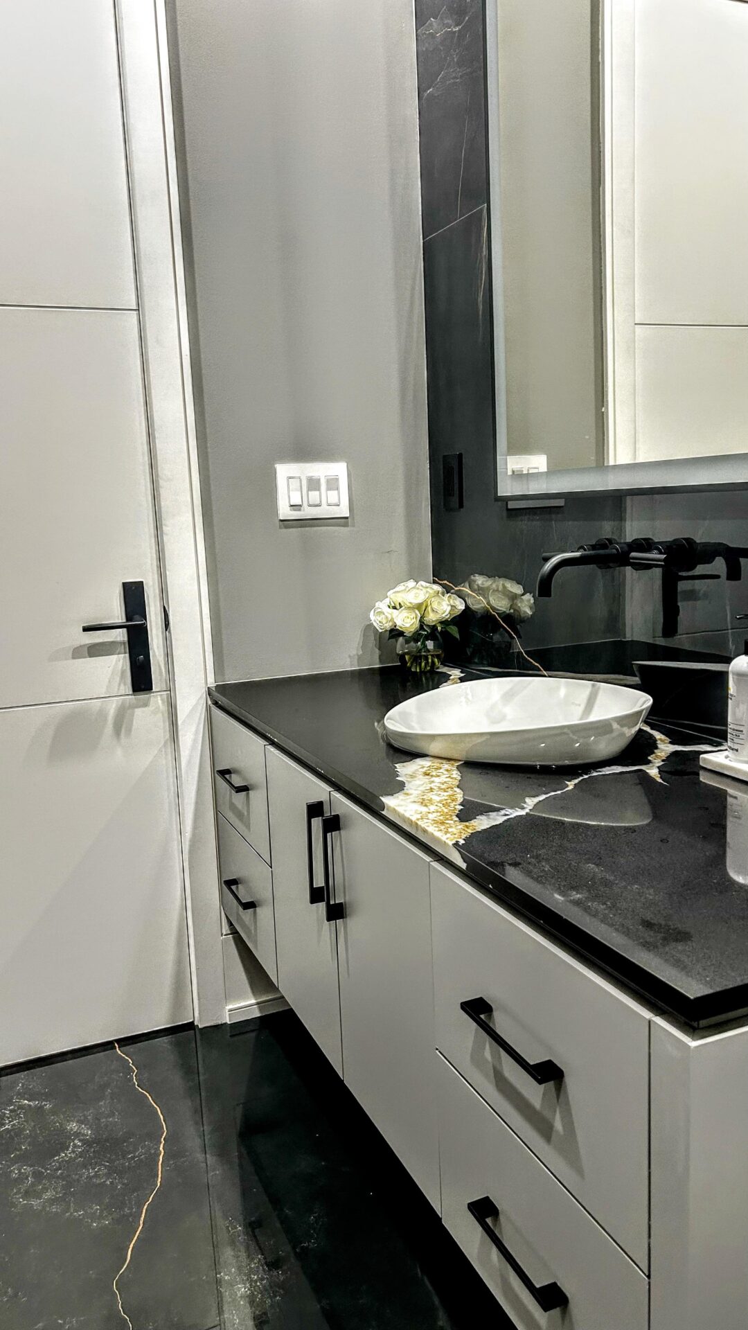 Project Image - Gordon Pr. (St. Andrews, North York) - 1