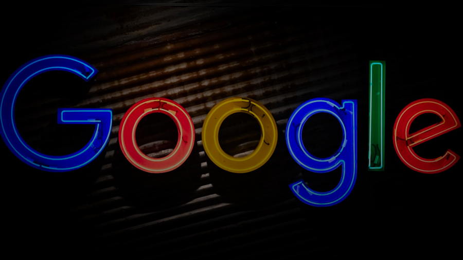 Google's Real Advantage Isn't the Hinge. It's the Software.